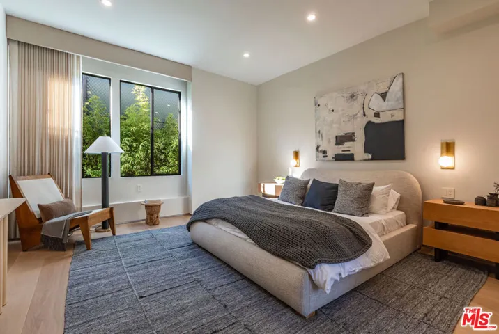 1705 Carla, Beverly Hills, California 90210