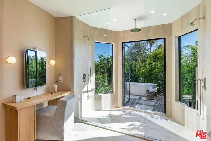 1705 Carla, Beverly Hills, California 90210