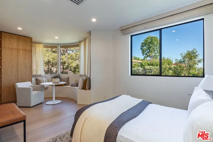 1705 Carla, Beverly Hills, California 90210