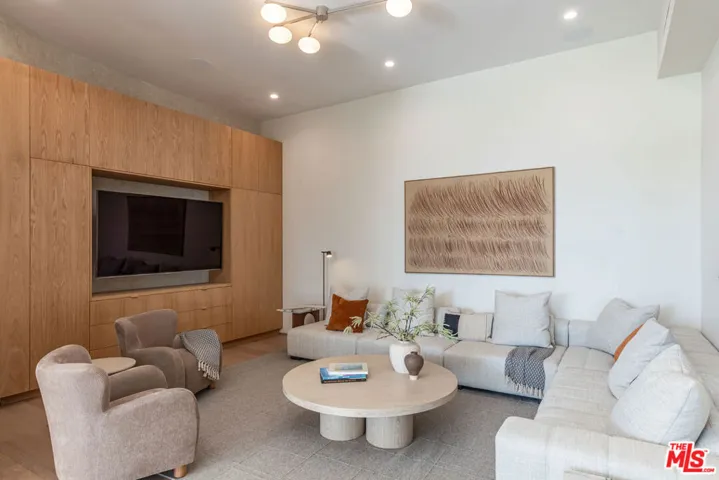 1705 Carla, Beverly Hills, California 90210
