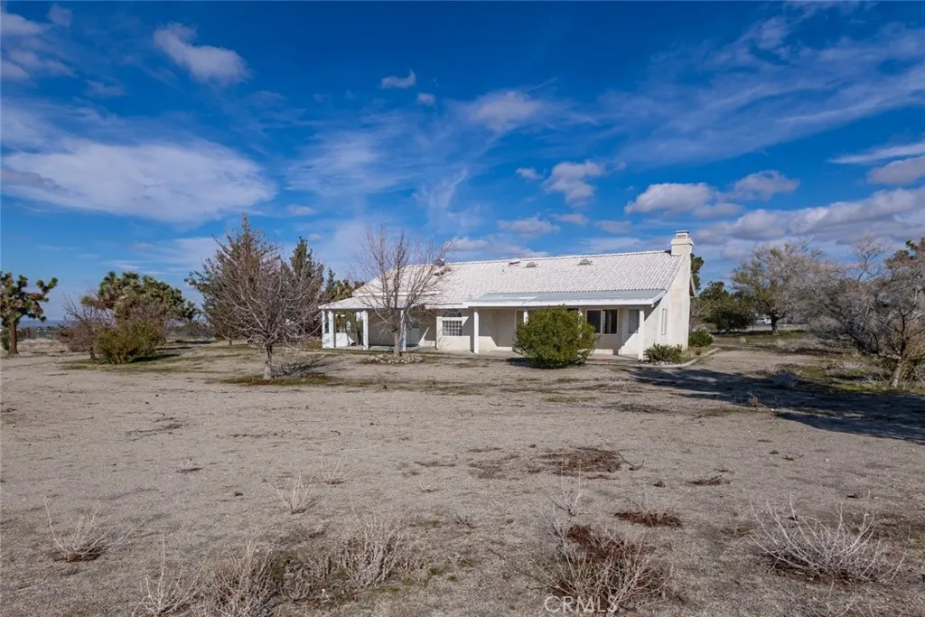 12384 Redwood Road, Pinon Hills, California 92372 home-pic-27