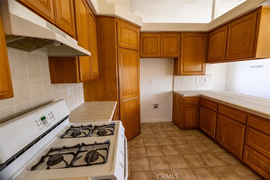 12384 Redwood Road, Pinon Hills, California 92372 home-pic-13