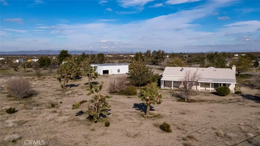 12384 Redwood Road, Pinon Hills, California 92372 home-pic-6