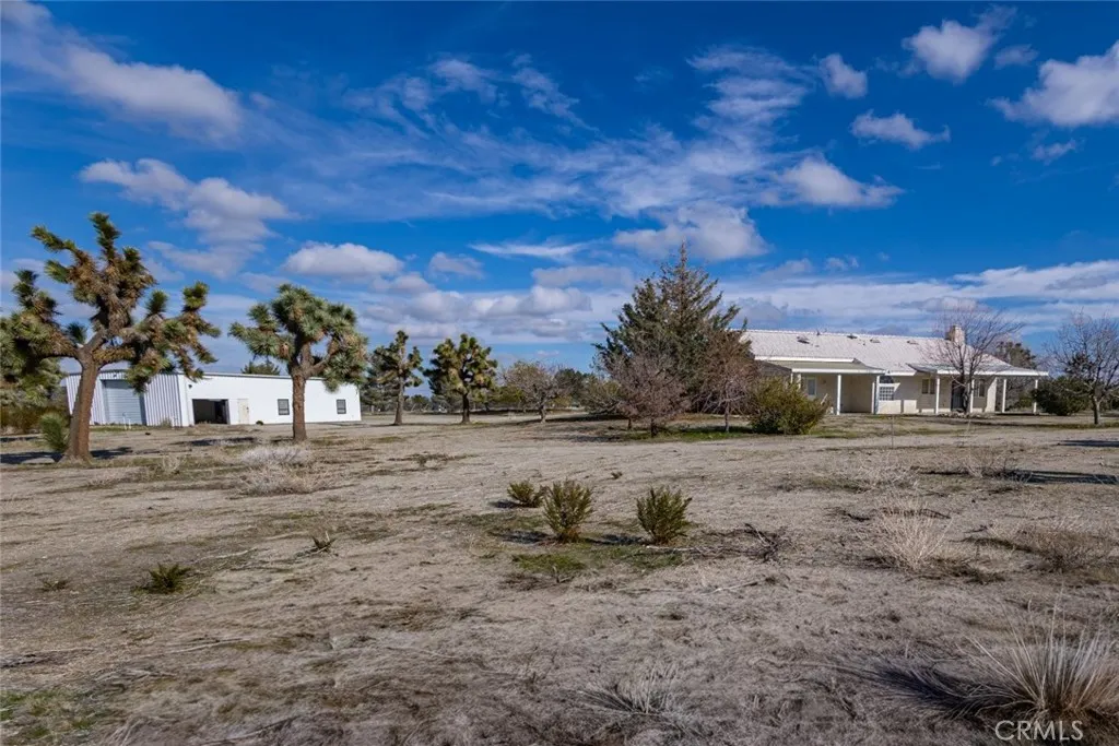 12384 Redwood Road, Pinon Hills, California 92372 home-pic-28