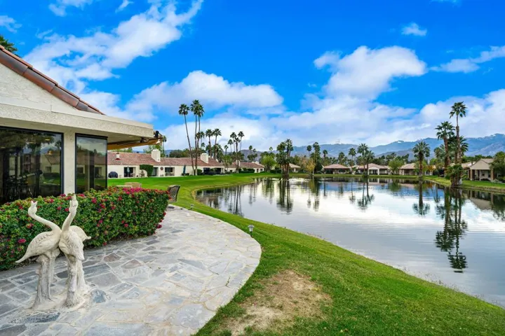 39-web-or-mls-JBSunningdale_OPMG_0126_03