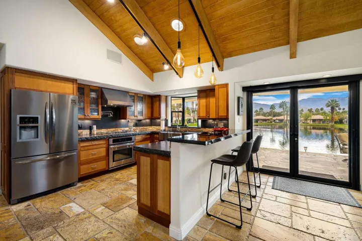 25-web-or-mls-JBSunningdale_OPMG_0126_02