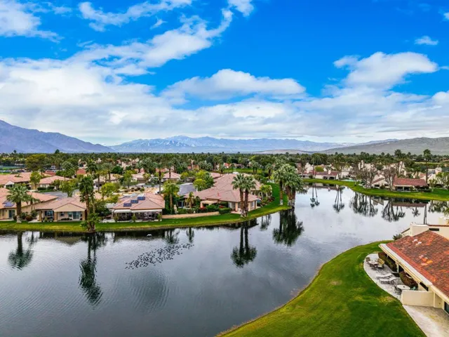 12-web-or-mls-JBSunningdale_OPMG_0126_01