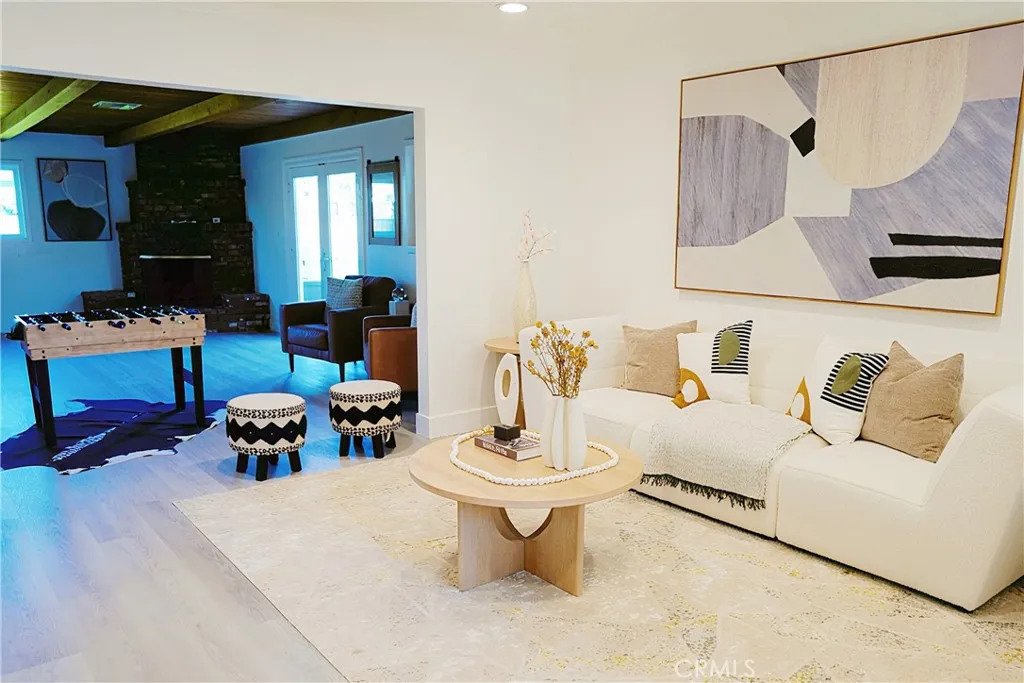 315 E Oakmont, Orange, California 92867 home-pic-3