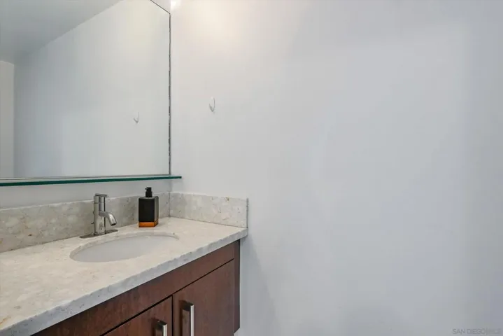 POWDER ROOM NEAR ENTRY