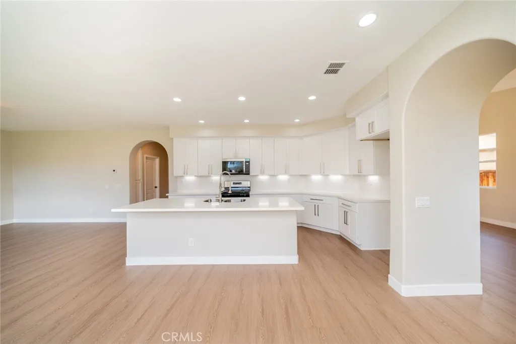 230 Northwood, San Jacinto, California 92582 home-pic-7
