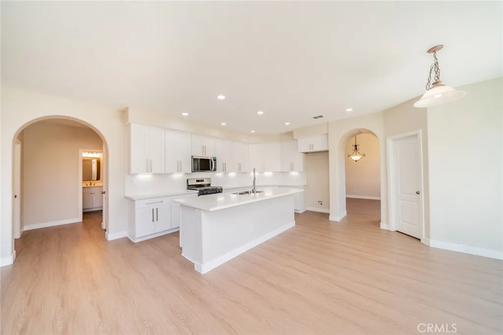230 Northwood, San Jacinto, California 92582 home-pic-33