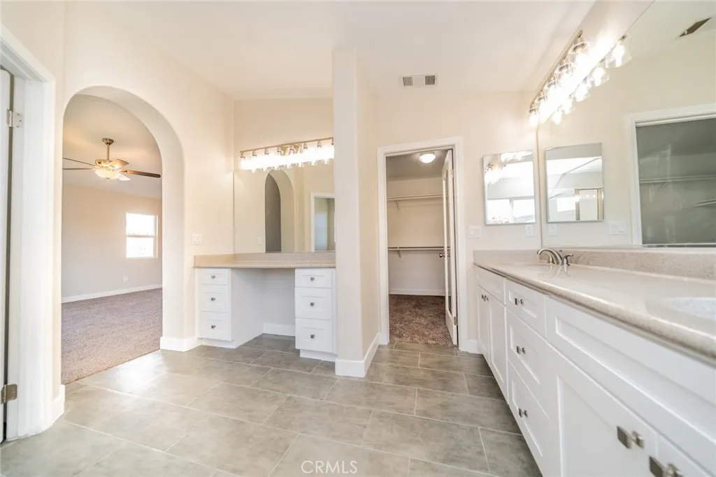 230 Northwood, San Jacinto, California 92582 home-pic-16