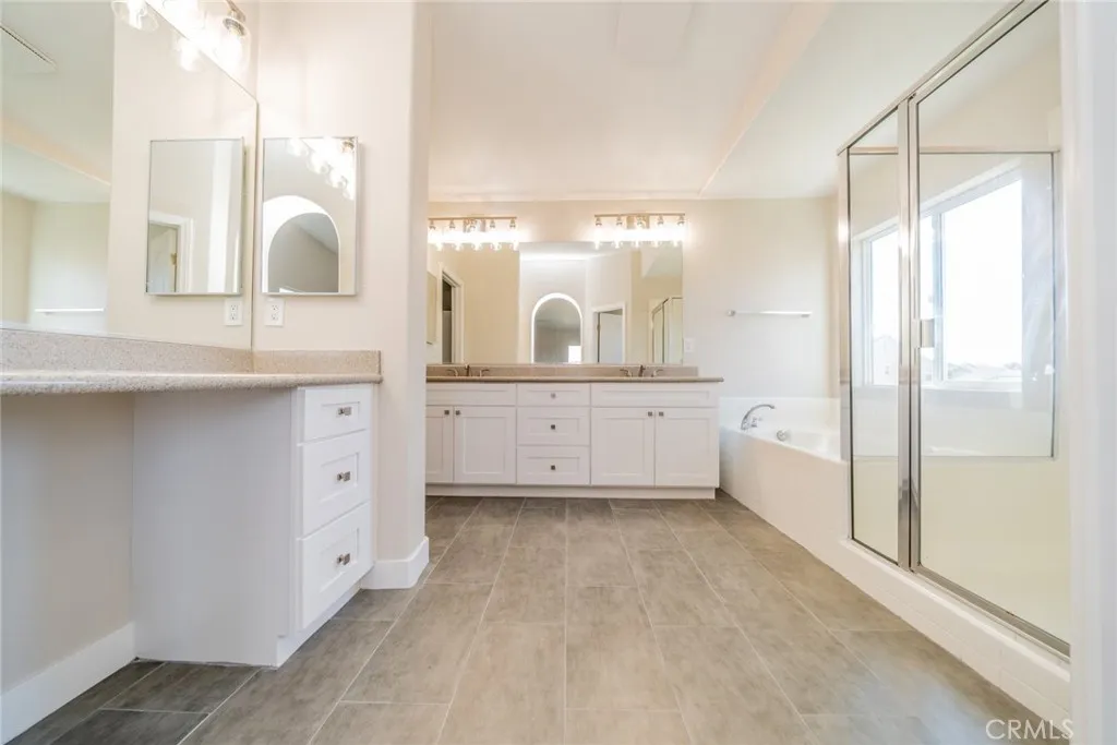 230 Northwood, San Jacinto, California 92582 home-pic-15