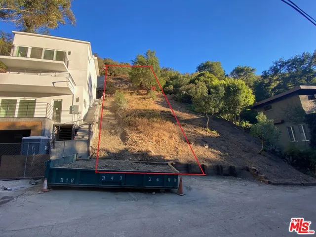 9812 Portola Drive, Beverly Hills, California 90210