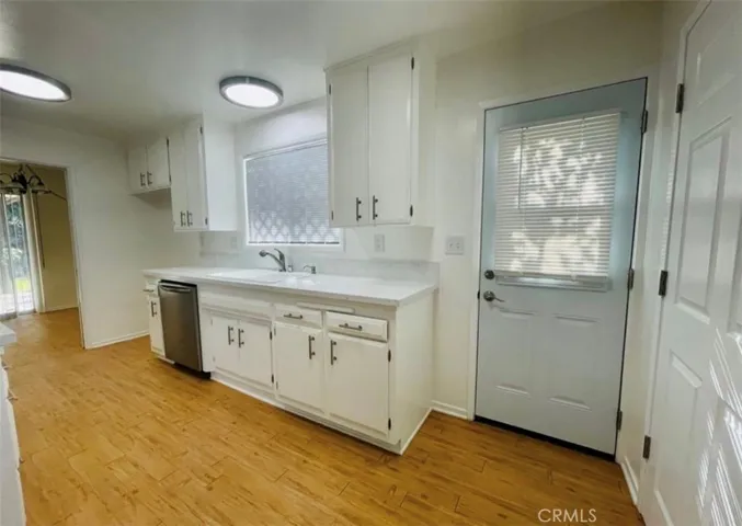 Kitchen with side yard access