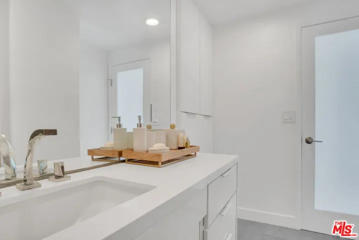 17350 W Sunset Boulevard 303, Pacific Palisades, California 90272