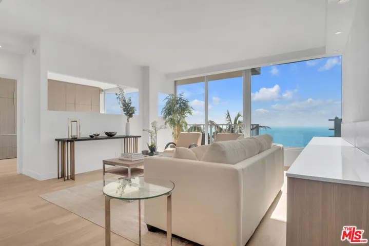 17350 W Sunset Boulevard 303, Pacific Palisades, California 90272