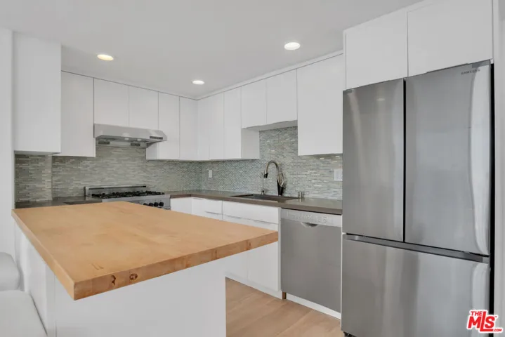 17350 W Sunset Boulevard 303, Pacific Palisades, California 90272