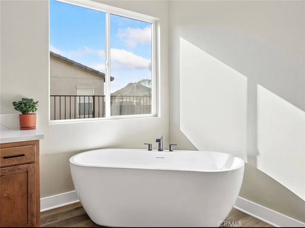 19568 Arcata Road, Apple Valley, California 92307 home-pic-28