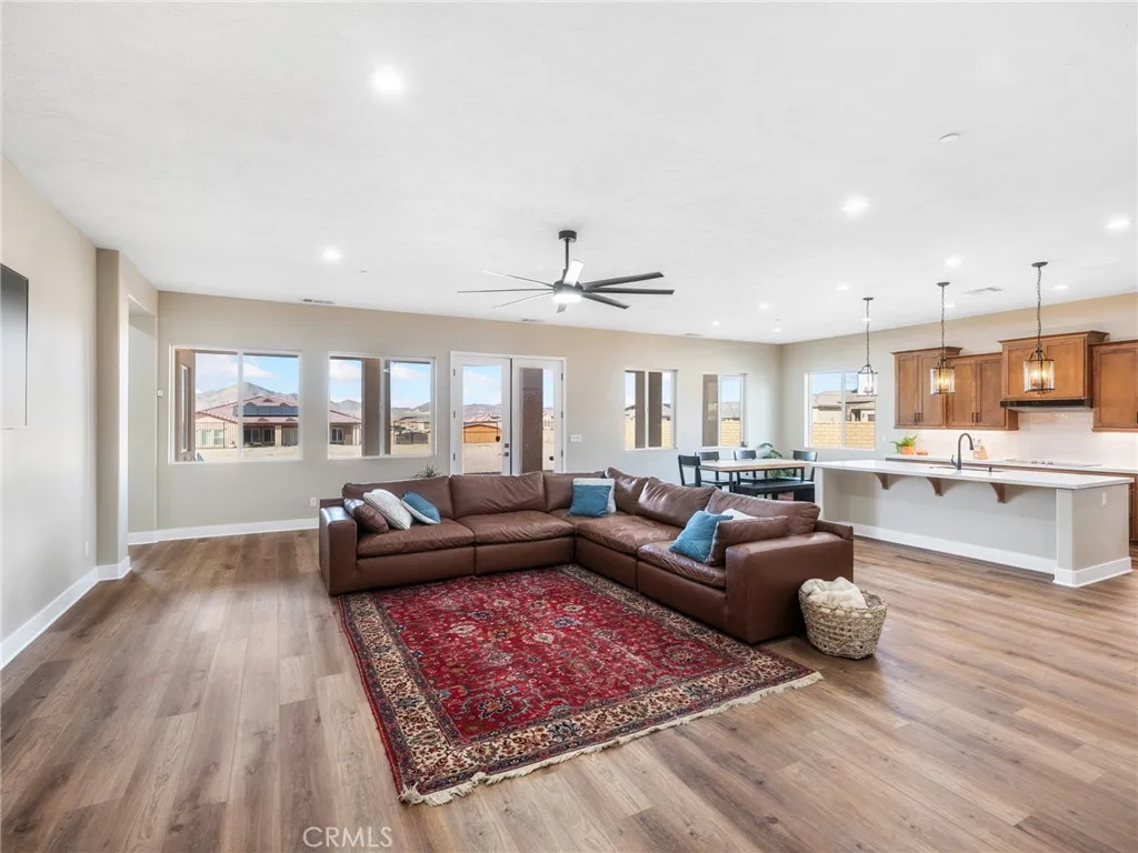 19568 Arcata Road, Apple Valley, California 92307 home-pic-10