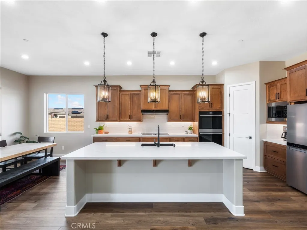 19568 Arcata Road, Apple Valley, California 92307 home-pic-16
