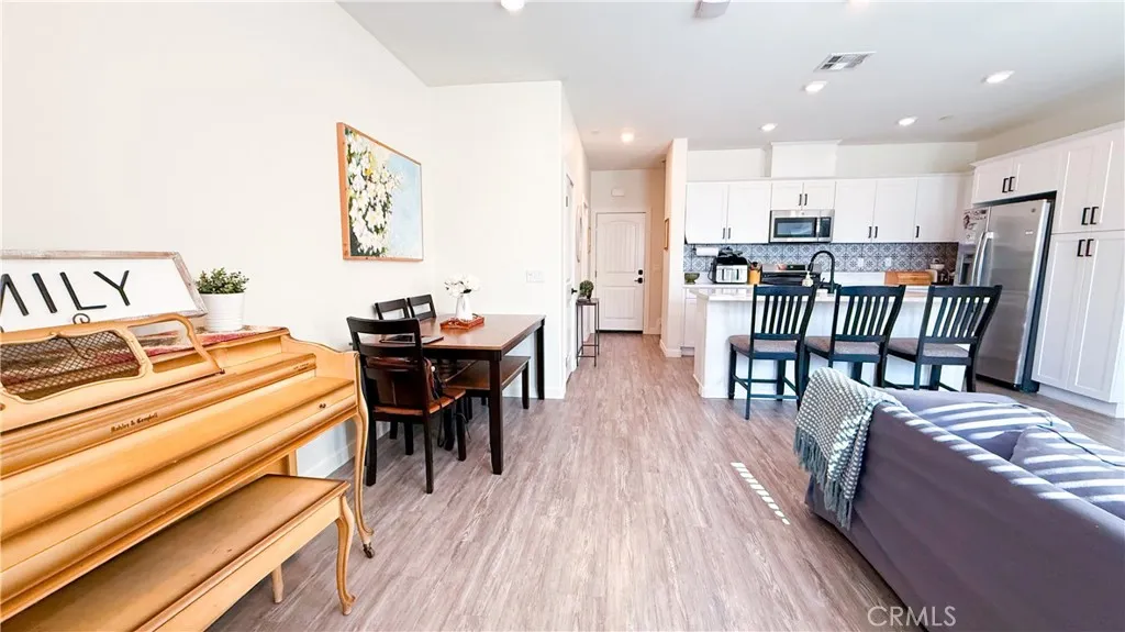 30383 Town Square, Menifee, California 92584 home-pic-6
