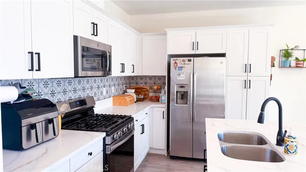 30383 Town Square, Menifee, California 92584 home-pic-26