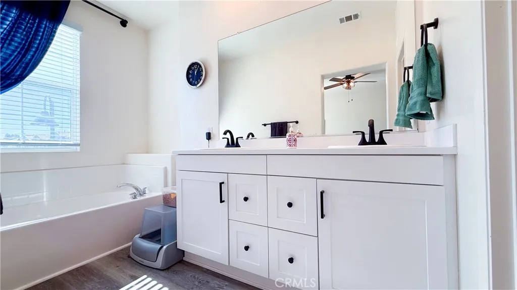 30383 Town Square, Menifee, California 92584 home-pic-63