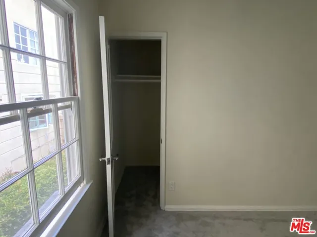 Living Room​​‌​​​​‌​​‌‌​​‌​​​‌‌​​​‌​​‌‌​​‌‌​​‌‌​​​​ Closet