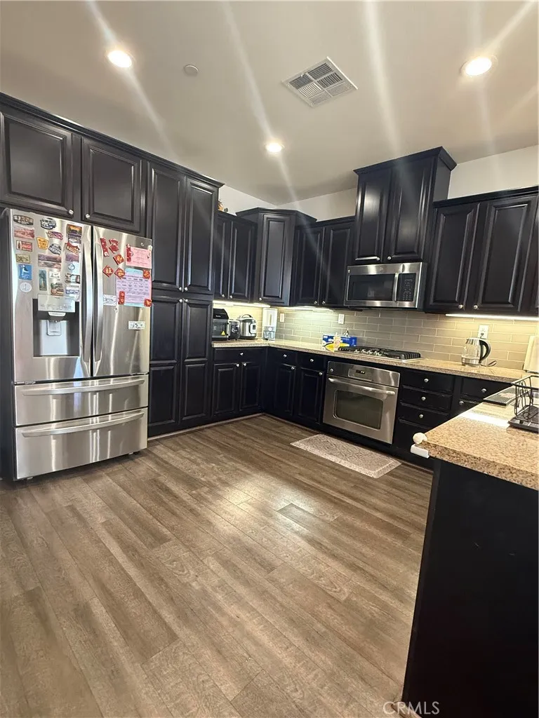 8041 City View, Rancho Cucamonga, California 91730 home-pic-6