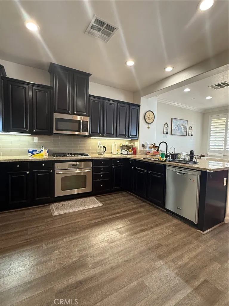 8041 City View, Rancho Cucamonga, California 91730 home-pic-5