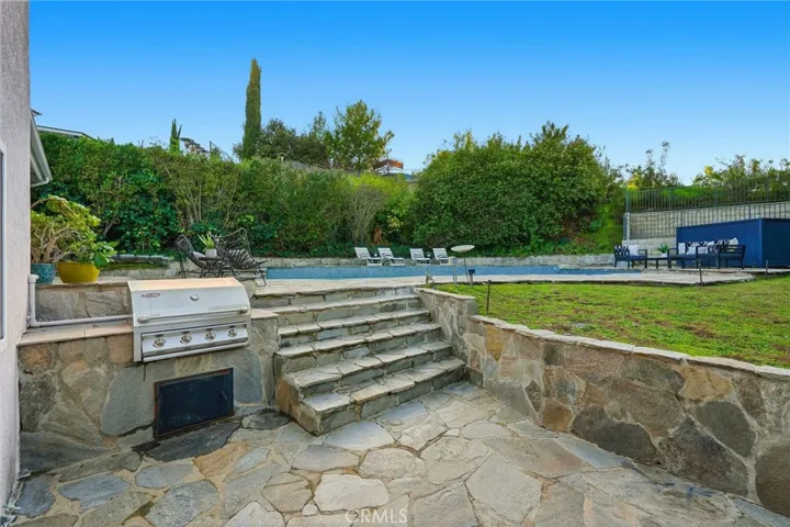 4747 Ellenita, Tarzana, California 91356