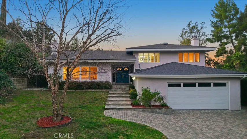 4747 Ellenita, Tarzana, California 91356