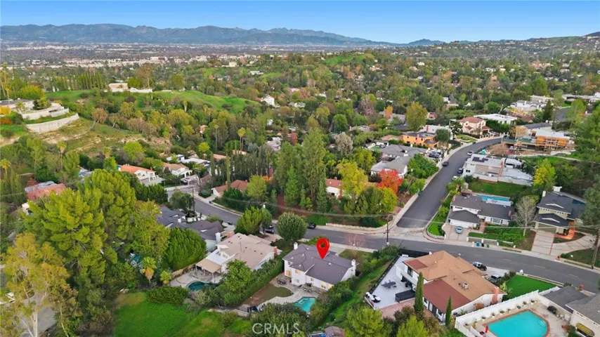 4747 Ellenita, Tarzana, California 91356