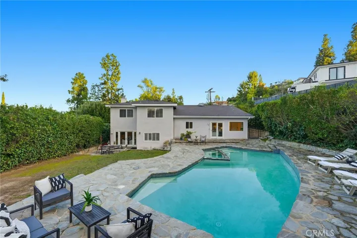 4747 Ellenita, Tarzana, California 91356