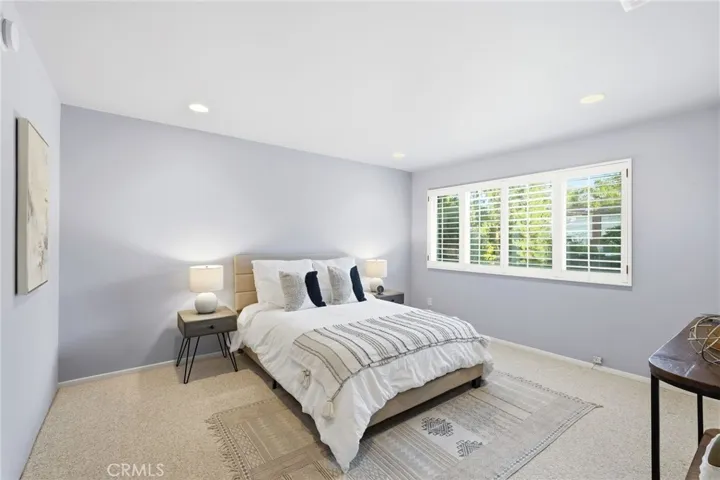 4747 Ellenita, Tarzana, California 91356