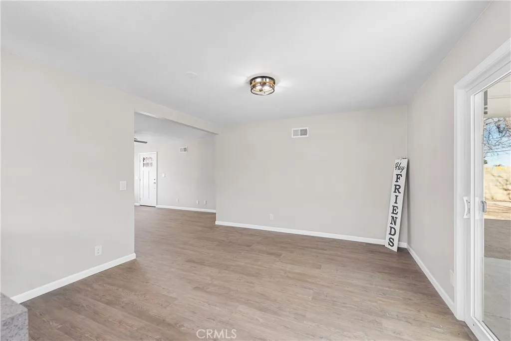 37410 Larkin Avenue, Palmdale, California 93550 home-pic-16