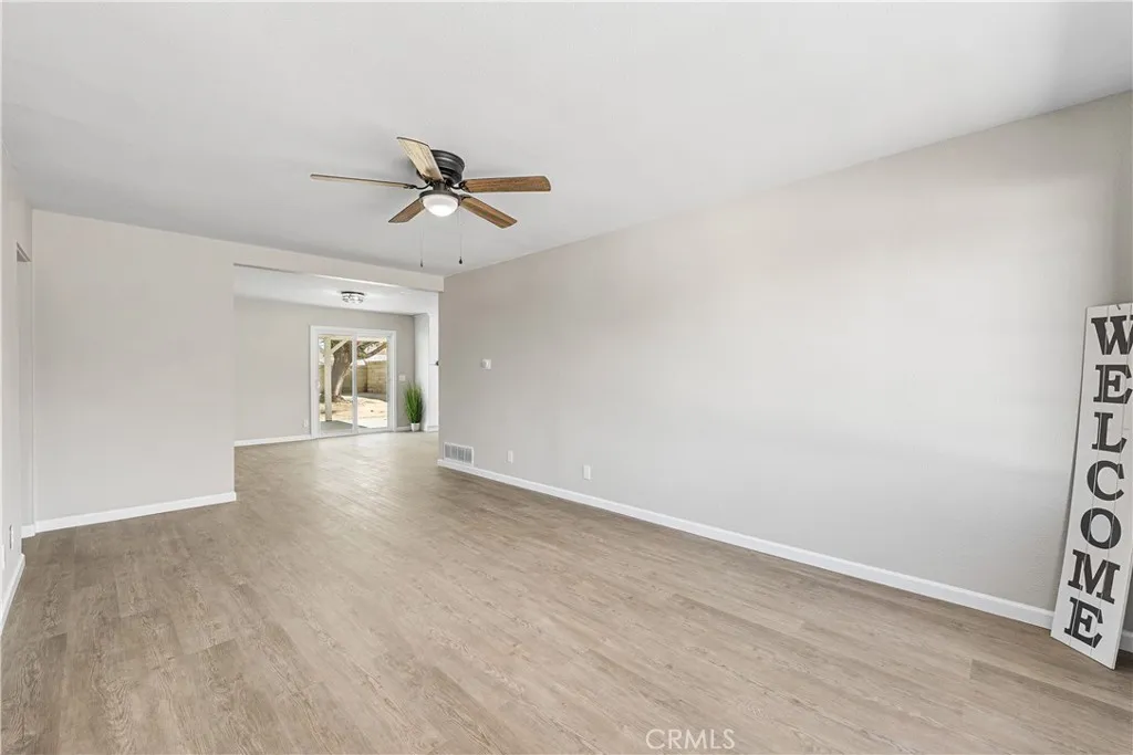 37410 Larkin Avenue, Palmdale, California 93550 home-pic-8
