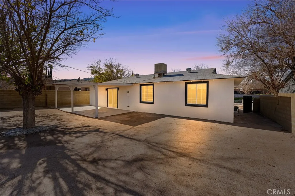 37410 Larkin Avenue, Palmdale, California 93550 home-pic-3