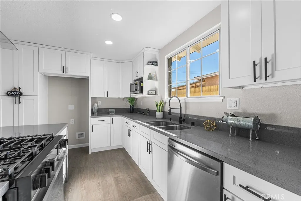37410 Larkin Avenue, Palmdale, California 93550 home-pic-25