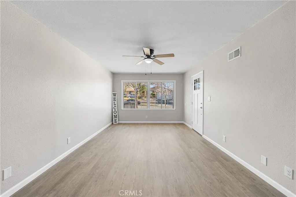 37410 Larkin Avenue, Palmdale, California 93550 home-pic-6
