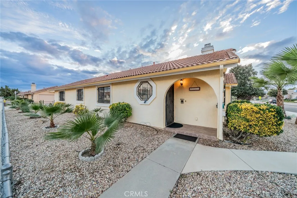 2715 W Fruitvale, Hemet, California 92545 home-pic-2