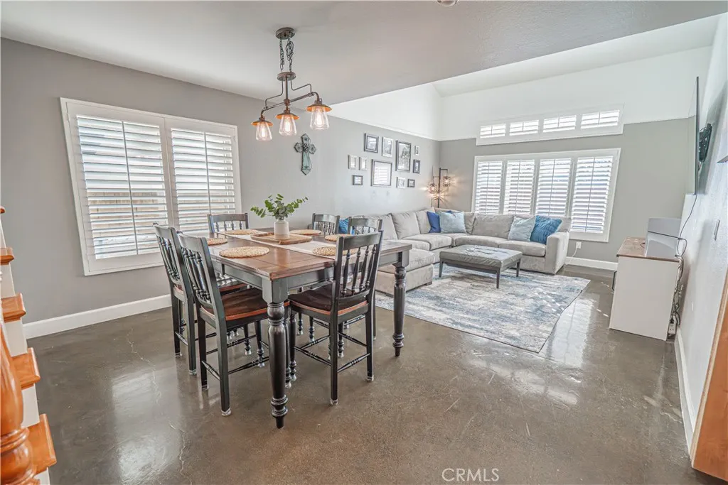21728 Cheswold Avenue, Saugus, California 91350 home-pic-7