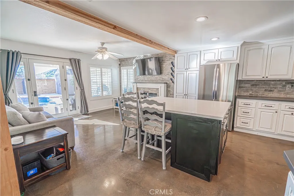 21728 Cheswold Avenue, Saugus, California 91350 home-pic-15