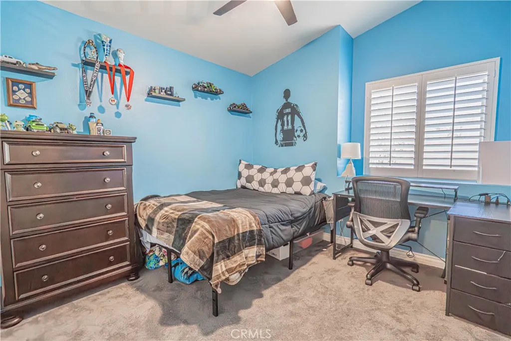 21728 Cheswold Avenue, Saugus, California 91350 home-pic-34