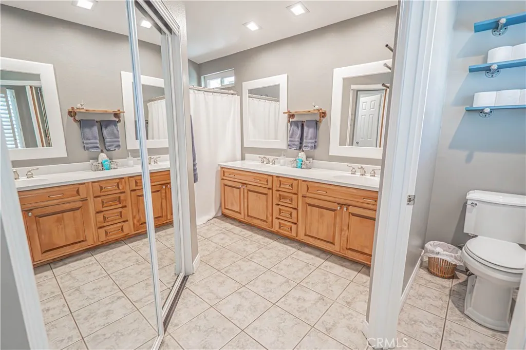 21728 Cheswold Avenue, Saugus, California 91350 home-pic-42