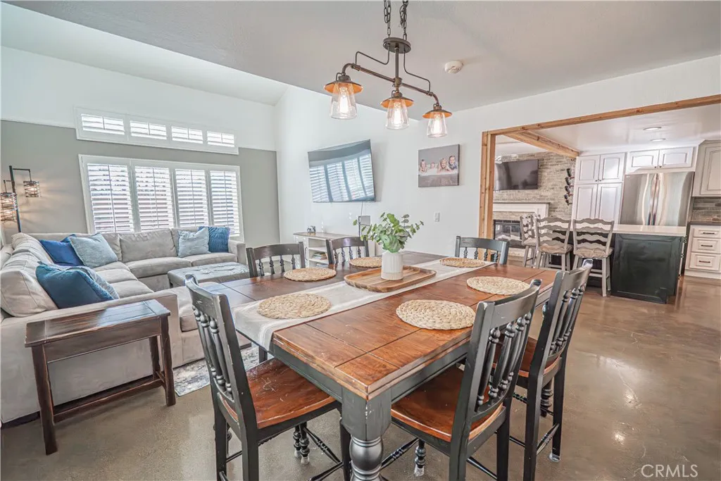 21728 Cheswold Avenue, Saugus, California 91350 home-pic-13