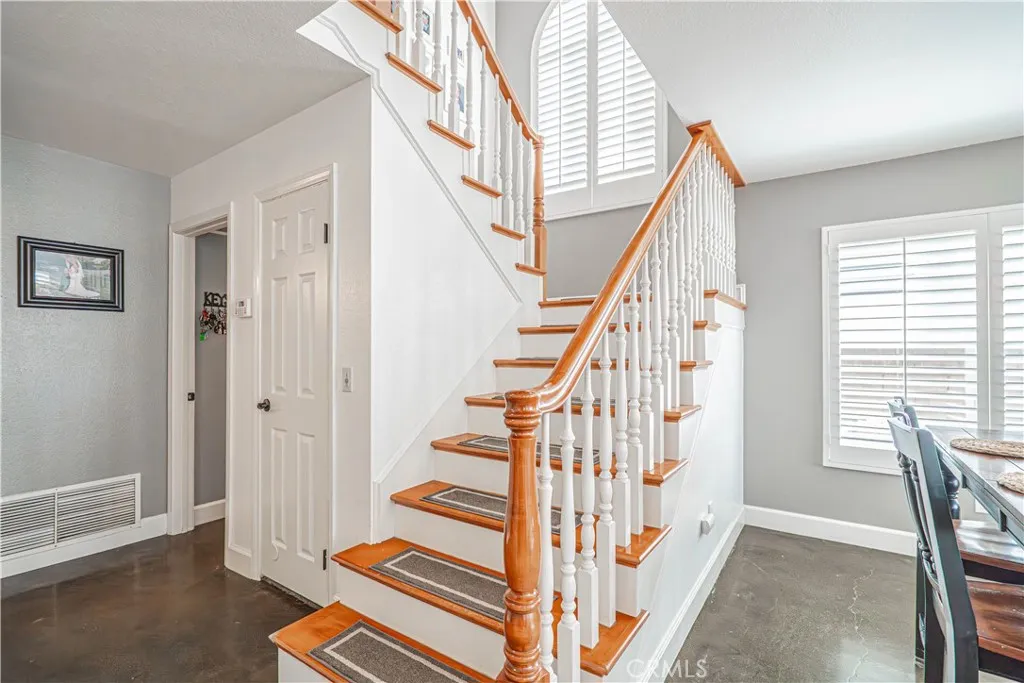 21728 Cheswold Avenue, Saugus, California 91350 home-pic-27