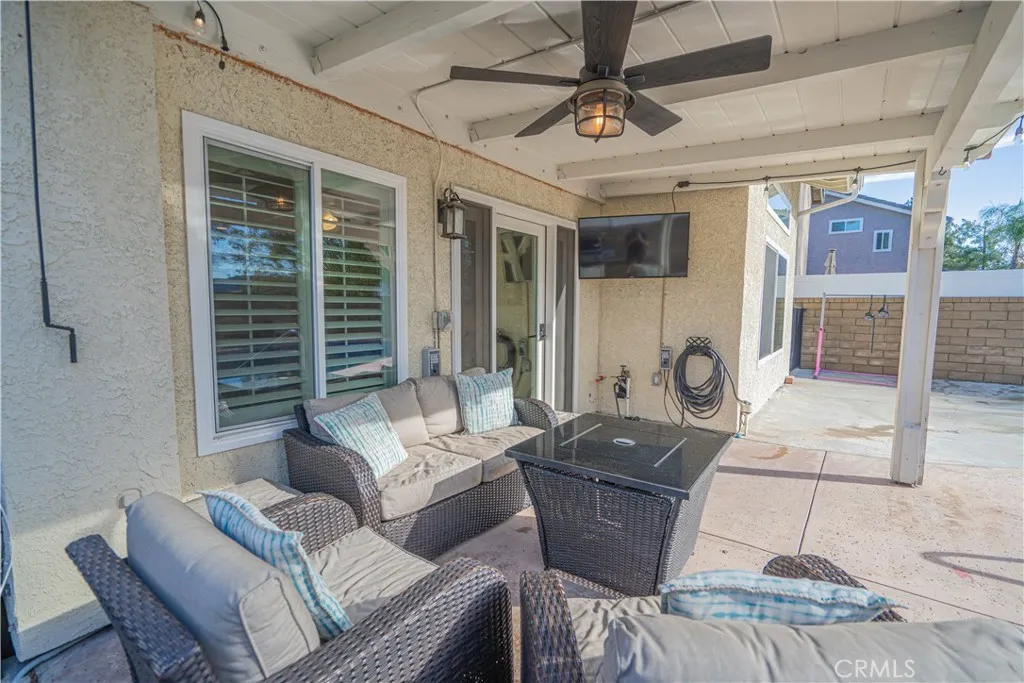 21728 Cheswold Avenue, Saugus, California 91350 home-pic-46