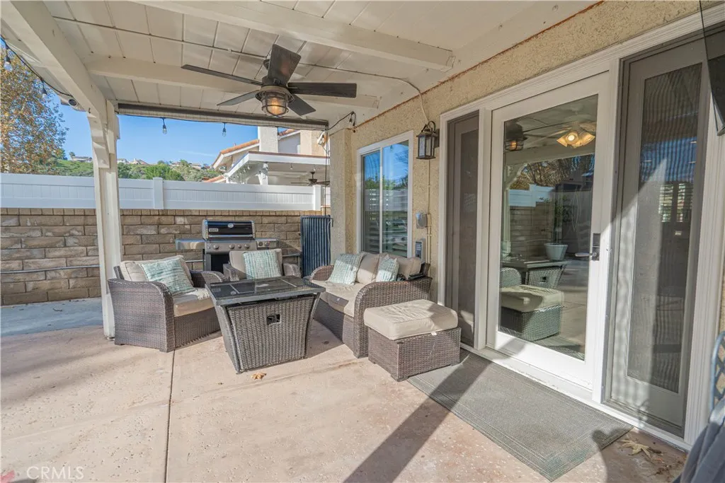 21728 Cheswold Avenue, Saugus, California 91350 home-pic-52